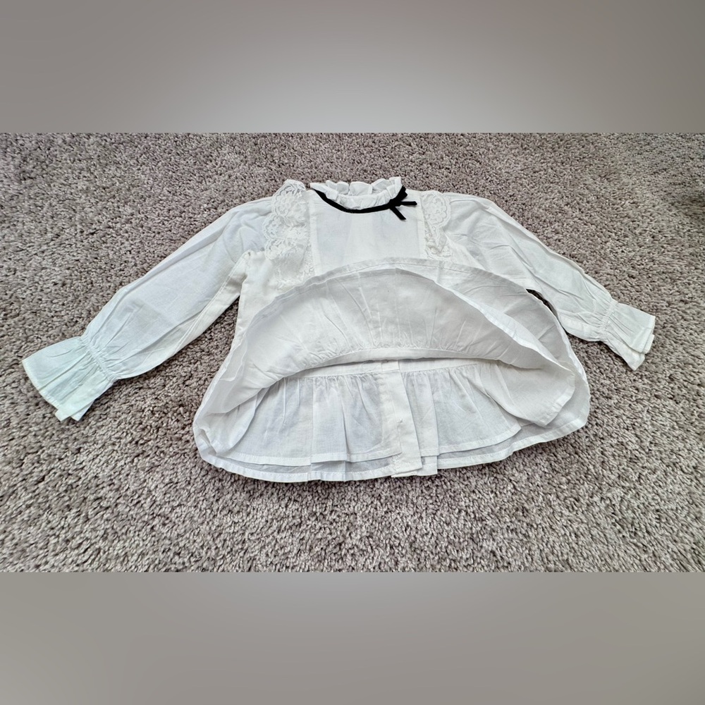 Janie and Jack - White Ruffled Kids Top size 2T - Picture 4 of 4